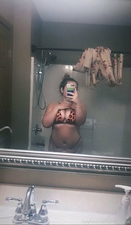 latina onlyfans hot sexy img