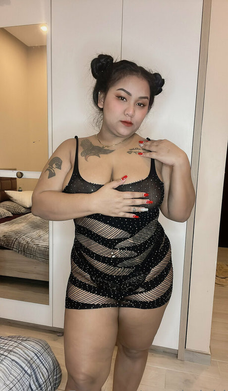 oporthaigirl model pornographic picture