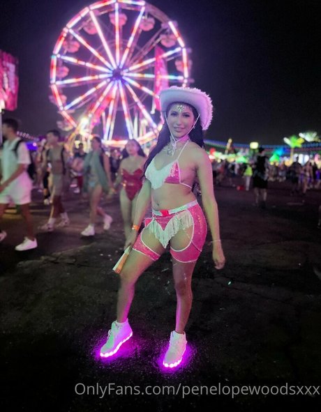 penelopewoodsxxx pornographic star picture