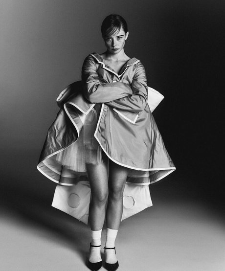 thestrawberrybutcher naked pornstar image