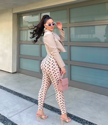 Yasminsun exclusive star pics