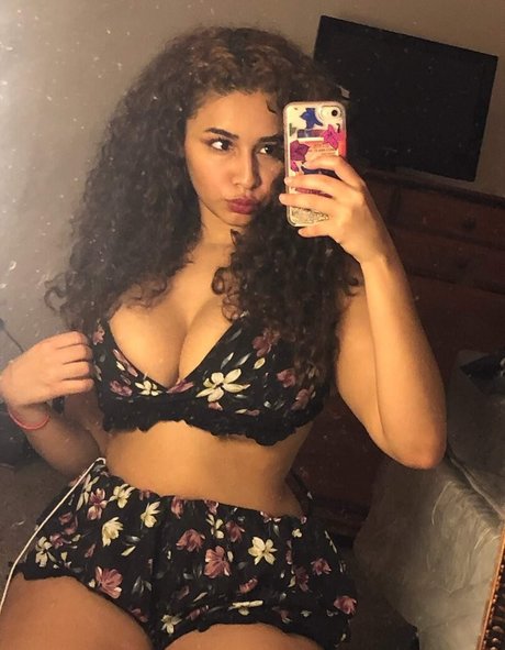 caught masturbating onlyfans hot archive