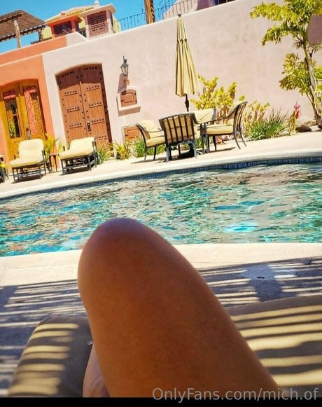 mich of model pretty img