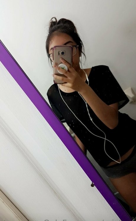 mich of exclusive star picture