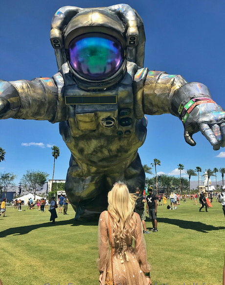 vannahthedoll free naked model pictures