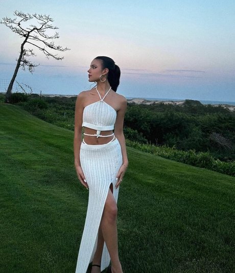 Ella Mendelsohn erotic model pictures