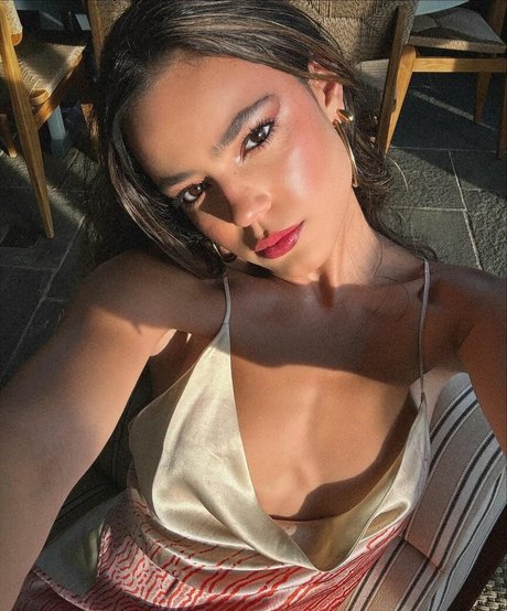 Ella Mendelsohn art actress pictures