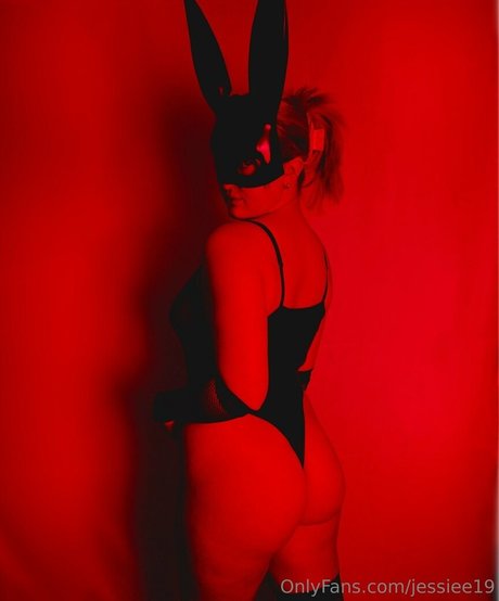 jessiee19 xxx model galleries