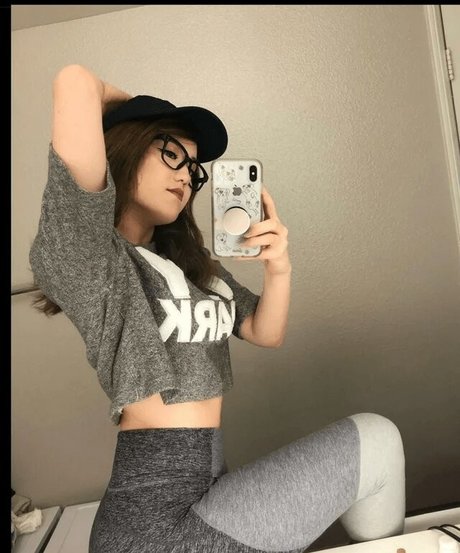 Plushys pornstar free photos