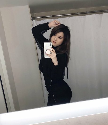 Plushys adult model pictures