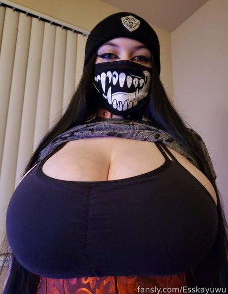 Esskayuwu beautiful pornstar photo