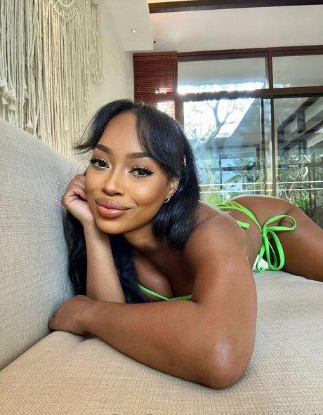 ninadoesitall star high quality picture