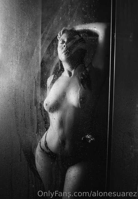 alonesuarez sexy star image