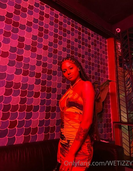 its pocahontas perfect model pictures