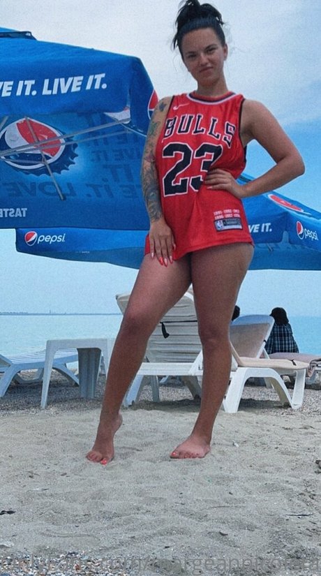 british blonde onlyfans exclusive pictures