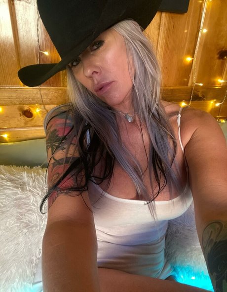 Noa Fox sex model photo