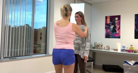 Mondragon Chiropractic pretty actress archive