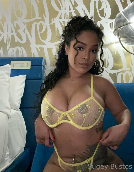 Sugey Portillo star top gallery