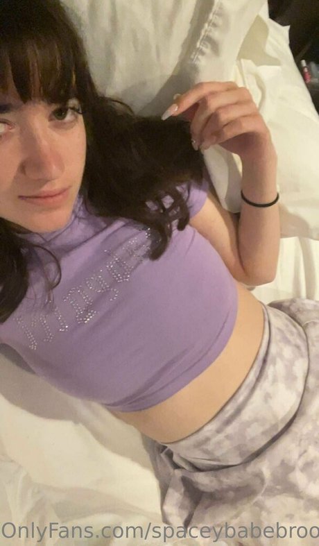 spaceybabebrooke pornstar nude pics