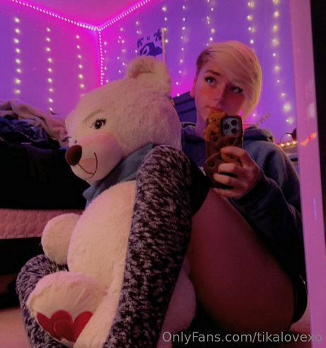 anal dildo onlyfans art naked gallery