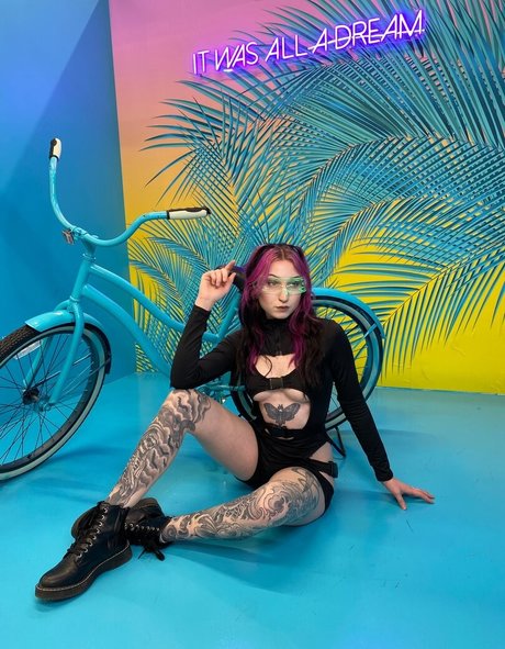 Morgan Adams pornstar nude picture