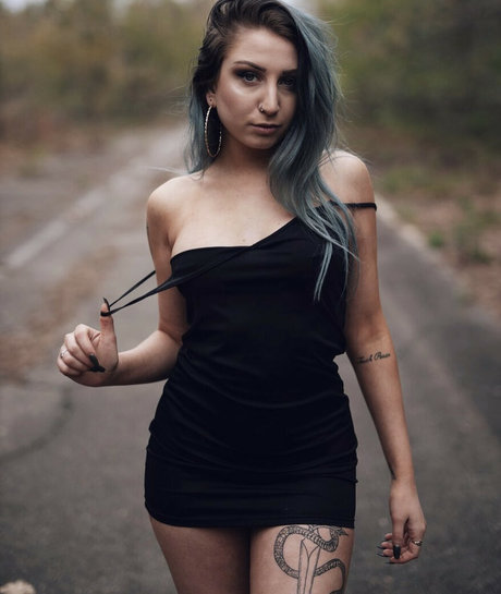 Morgan Adams nice pornstar pics