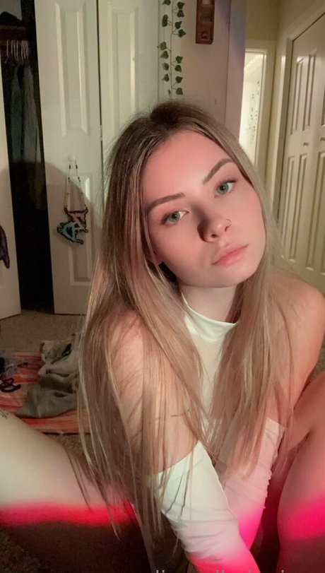 alignedbyjuniper perfect actress photos