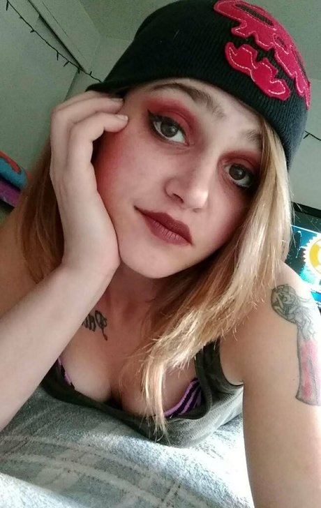 pyxxii star naked photos