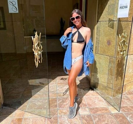 claudia 2004 pornstar nude pics