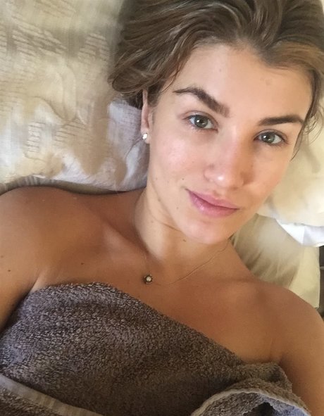 Amy Willerton star top images