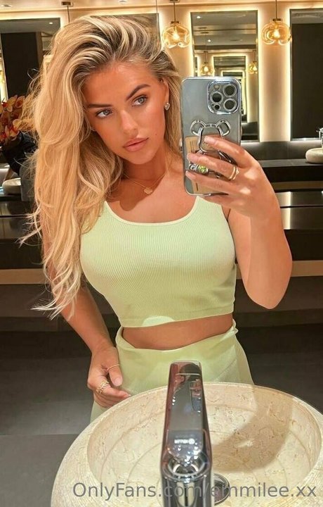 emmilee xx nice actress galleries