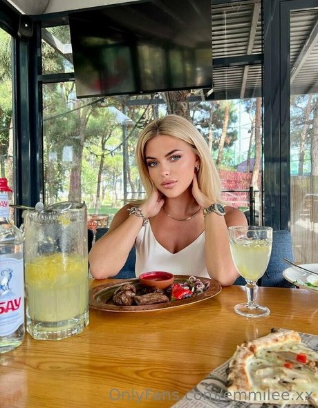 blowjob brunette onlyfans sex img