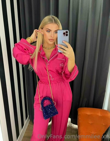 emmilee xx naked star galleries