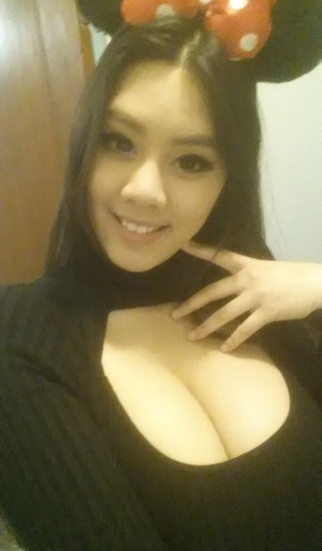 Marine nudes model image