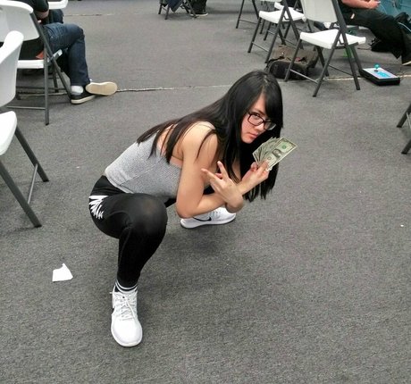 Marine model sexy img