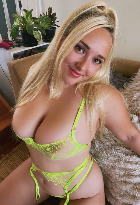 LovingLexieKent pornstar pretty picture