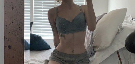 winni3thebunnie star nudes pics