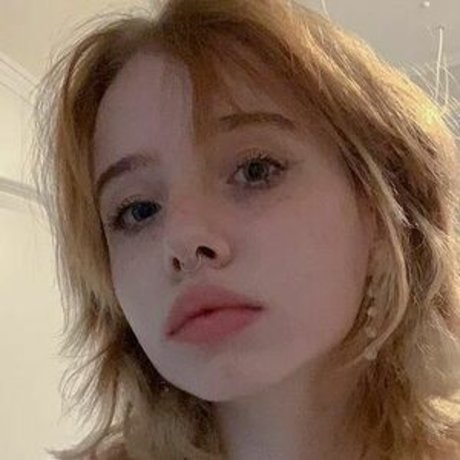 winni3thebunnie nude star image