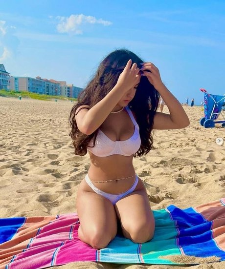 ayanarosee nudes model image