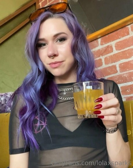 lolaxsparks model sexy pictures