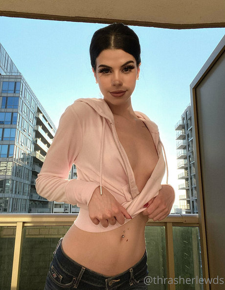 thrasherlewds pornstar top pic