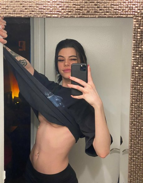 thrasherlewds hot model pictures