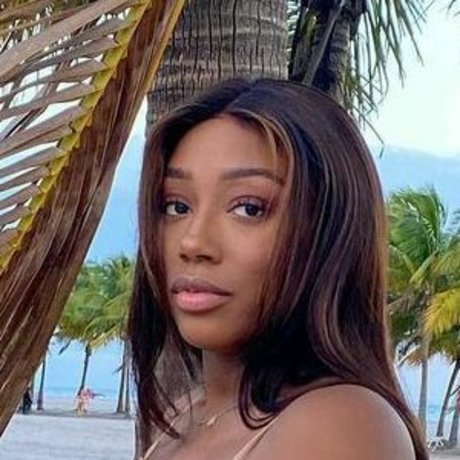 Vivi Panamera Profile Photo