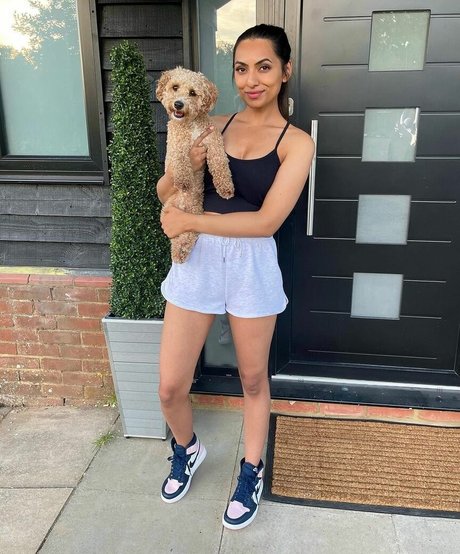 nikkirai_ best model pics