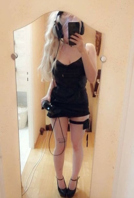 Alyatrosk nice model image