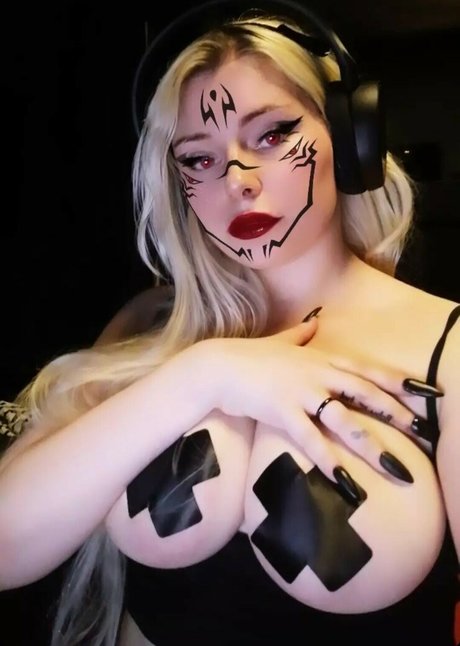 Alyatrosk pornstar erotic picture