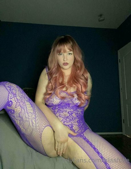 blissfulle model exclusive galleries