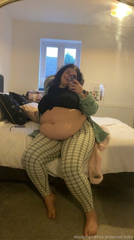 alissbonyt erotic pornstar img