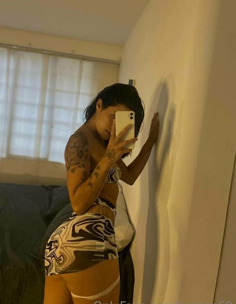 flat chested onlyfans hd picture