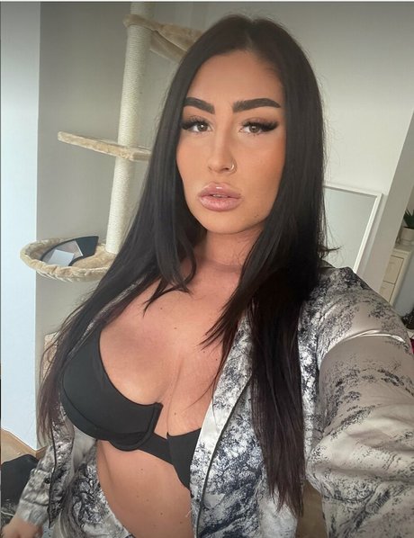 Baranyai Lanyok naked pornstar photos